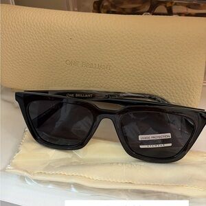 Black Sunglasses Unisex (One Brilliant brand)